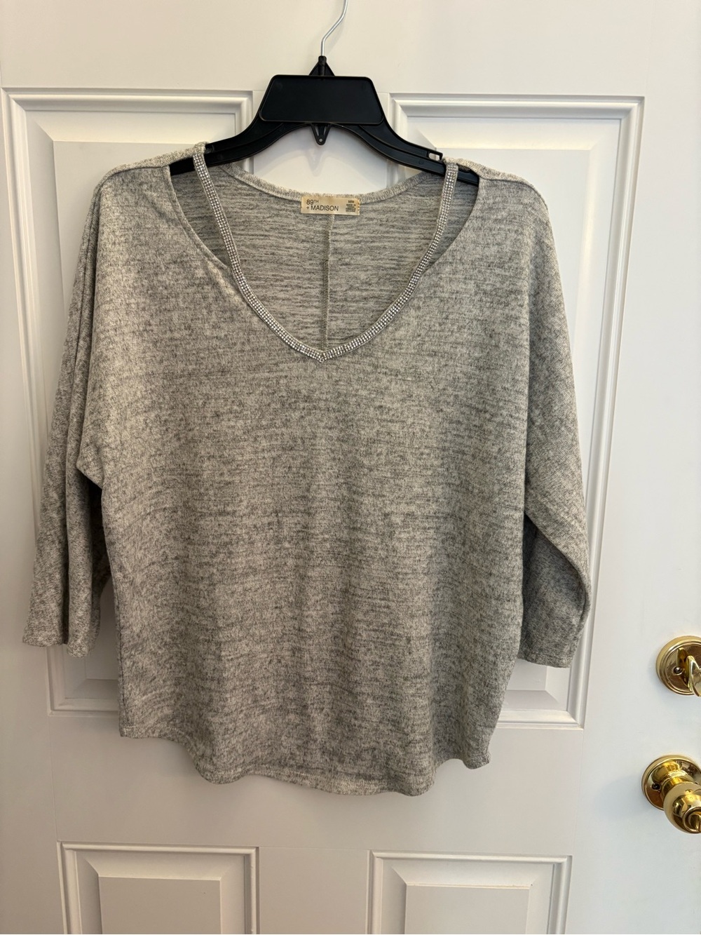 89th & Madison Heather Gray V-Neck Sweater